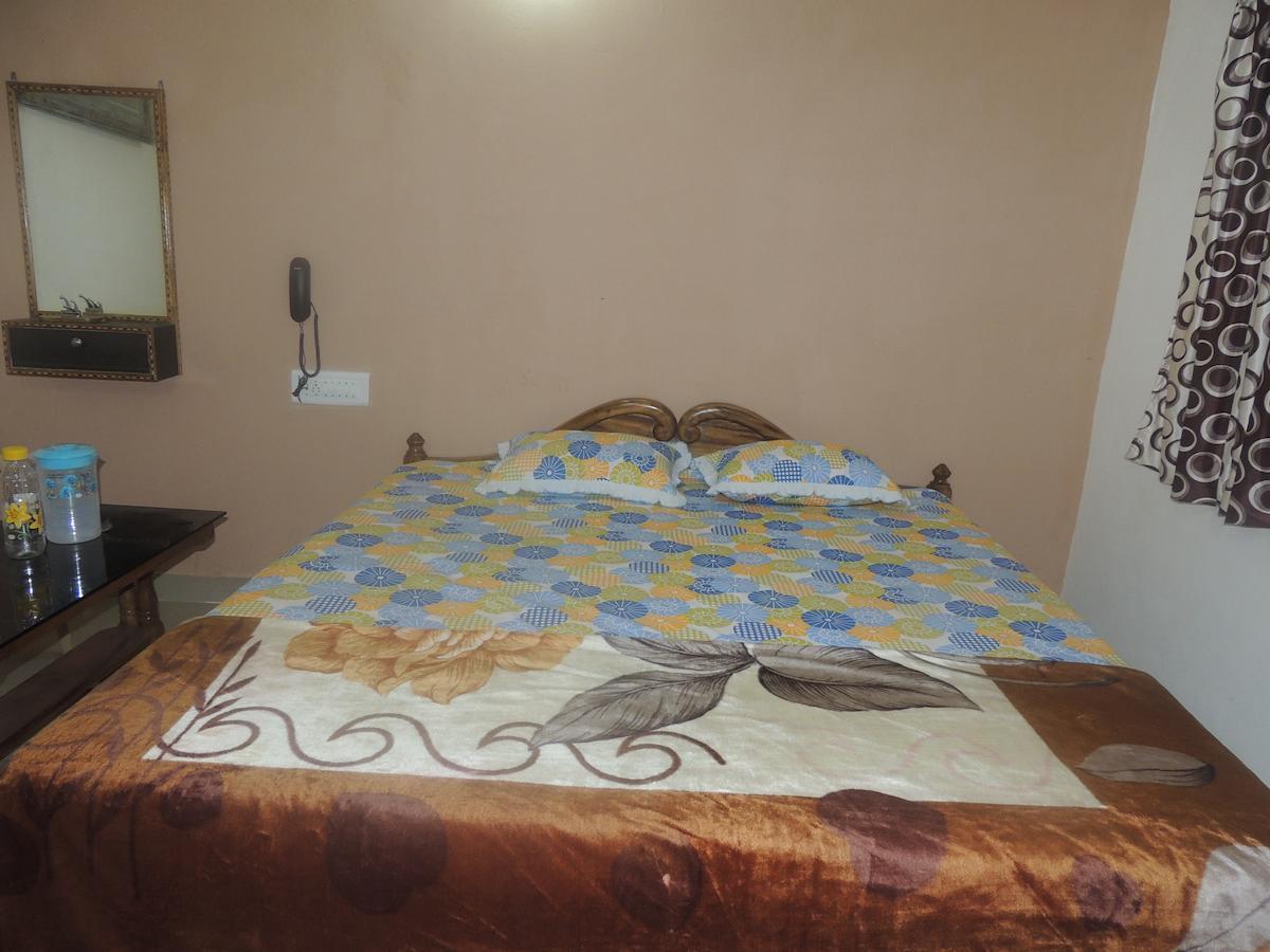 Surya Inn Konárka Pokoj fotografie