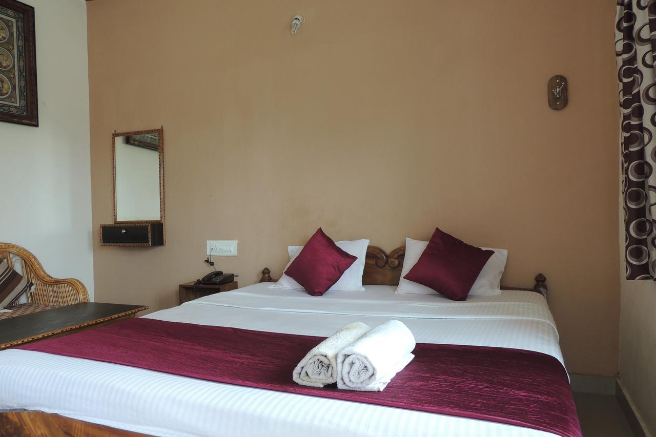 Surya Inn Konárka Exteriér fotografie