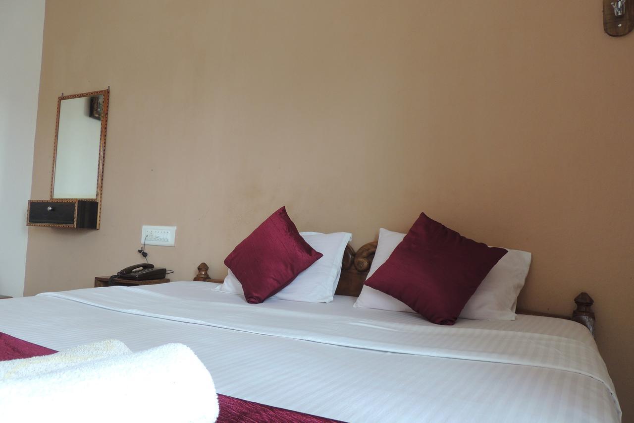 Surya Inn Konárka Exteriér fotografie