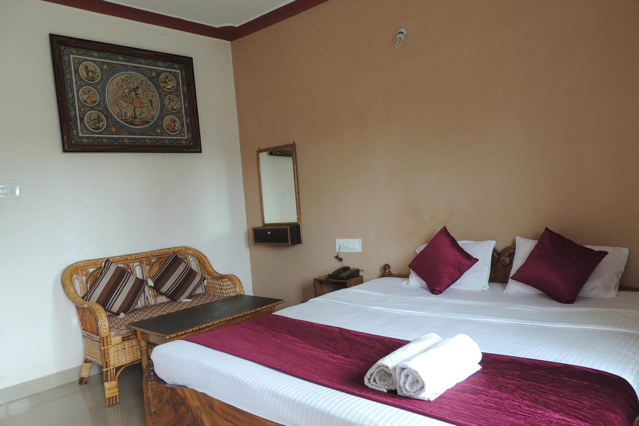Surya Inn Konárka Exteriér fotografie